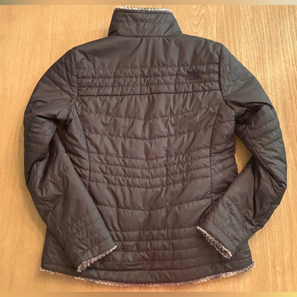 The North Face Women's Reversible Mossbud Swirl Jacket l Size: Medium - Picture 10 of 16